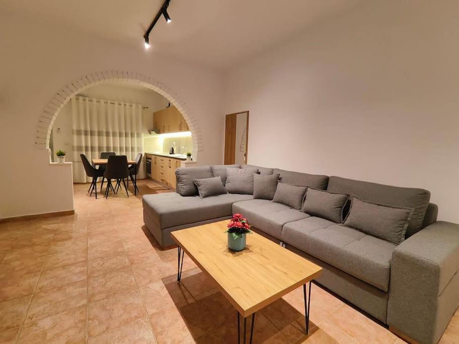 Apartament Center 1